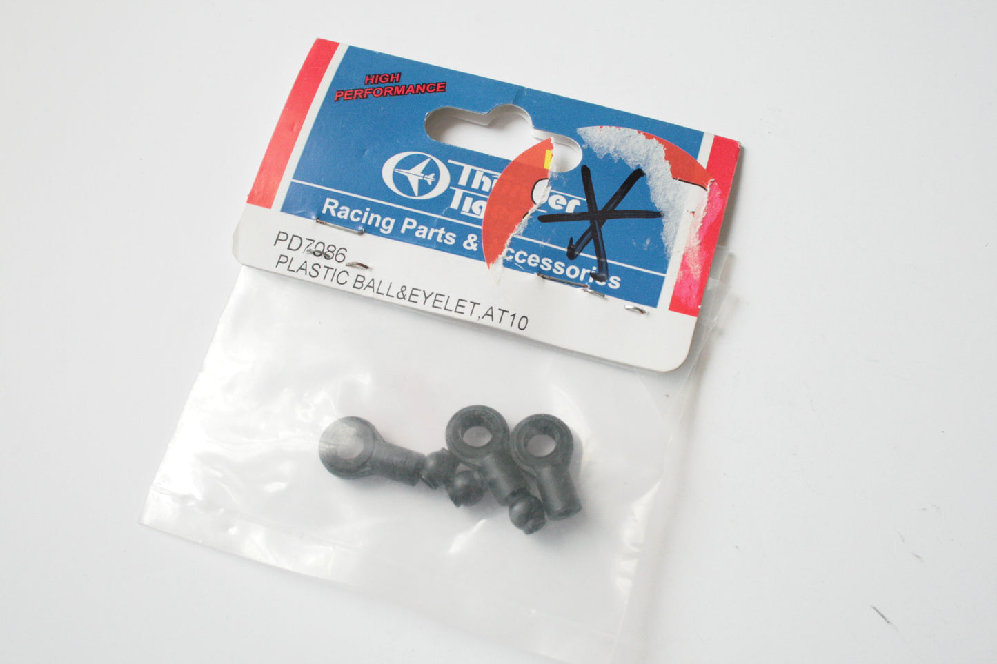 Thunder Tiger PD7086 Plastic Ball & Eyelet AT-10 (Incomplete)