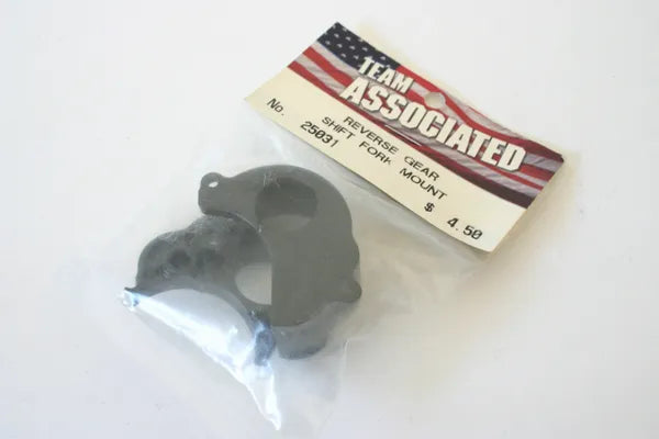 Team Associated AS 25031 Reverse Gear Shift Fork Mount - MGT / MGT 4.6