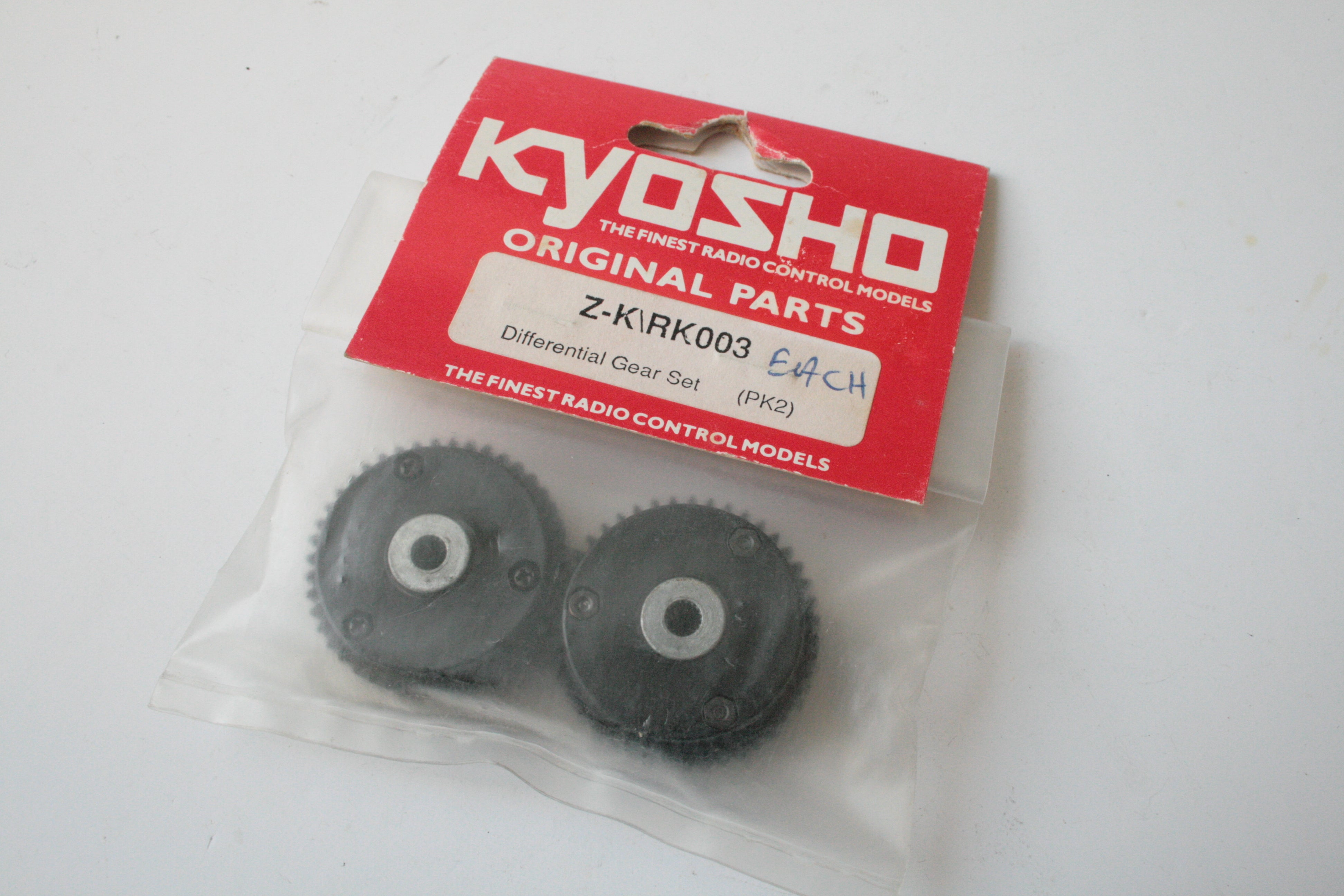 KYOSHO – 80463 – BOITE DE RANGEMENT – 410X264X43 MM