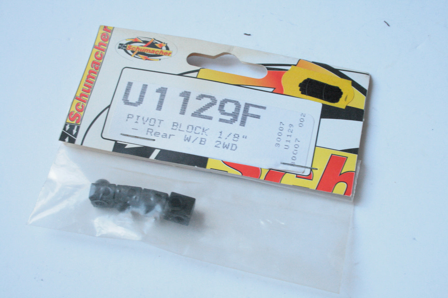 Schumacher U1129F Pivot Block 1/8" Rear W/B 2wd - U1129