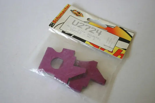 Schumacher U2724 Alloy Diff Mounts Purple Mi2